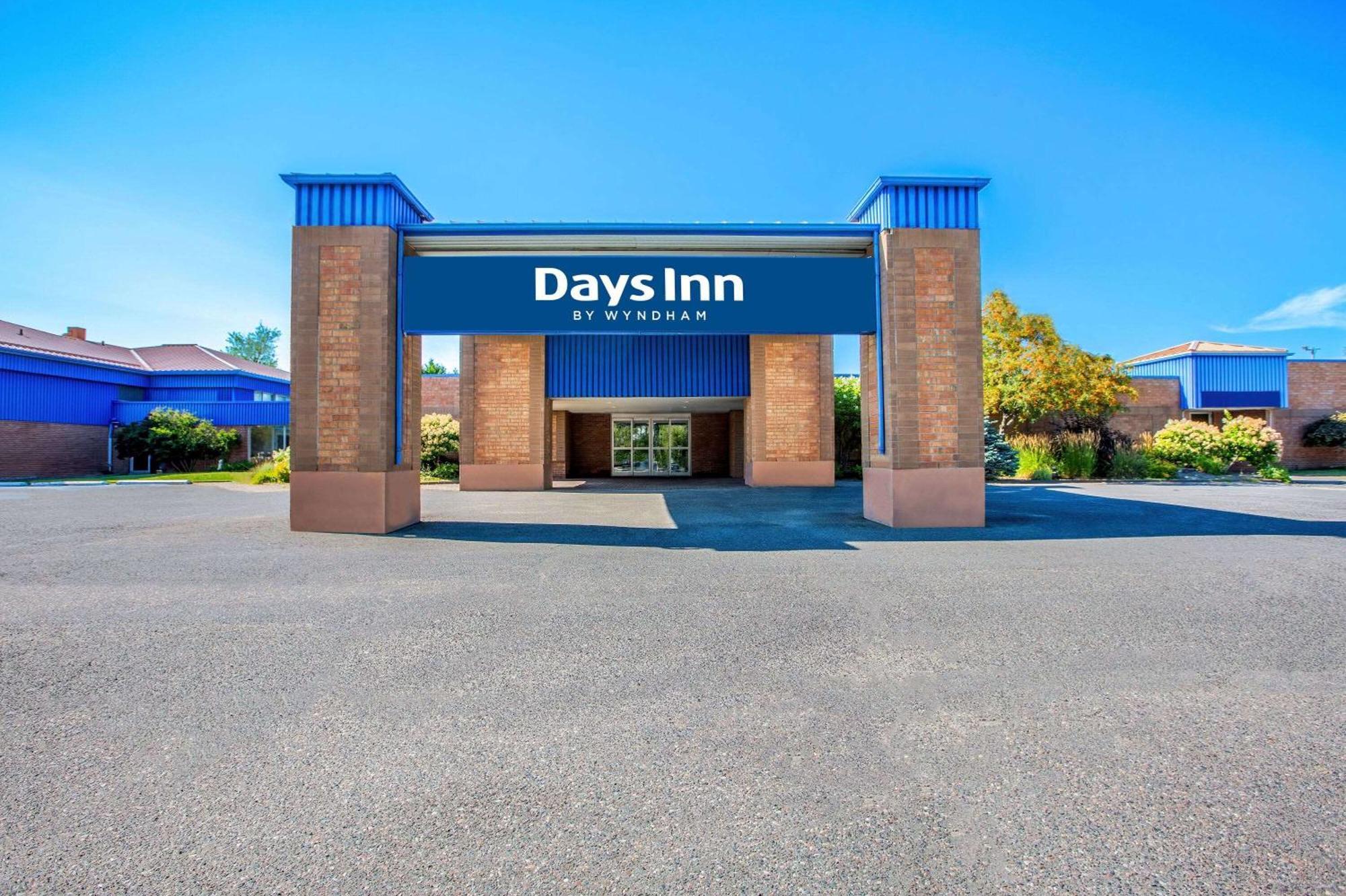 Days Inn By Wyndham Sudbury & Conference Centre Екстериор снимка